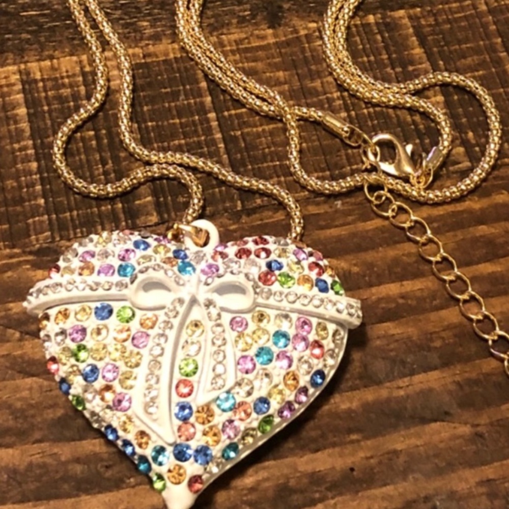Multicolored Rhinestone Heart Necklace ❤️💜💙 - Picture 4 of 4